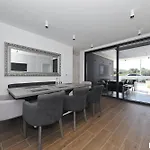 Beautiful In With Outdoor Swimming Pool And Wifi Villa Kraj (Zadar)