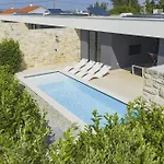 Beautiful In With Outdoor Swimming Pool And Wifi Villa Kraj (Zadar)