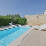 Beautiful In With Outdoor Swimming Pool And Wifi Kraj (Zadar)