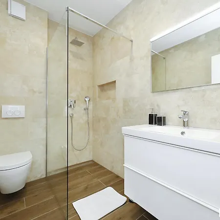 Beautiful In With Outdoor Swimming Pool And Wifi Kraj (Zadar)