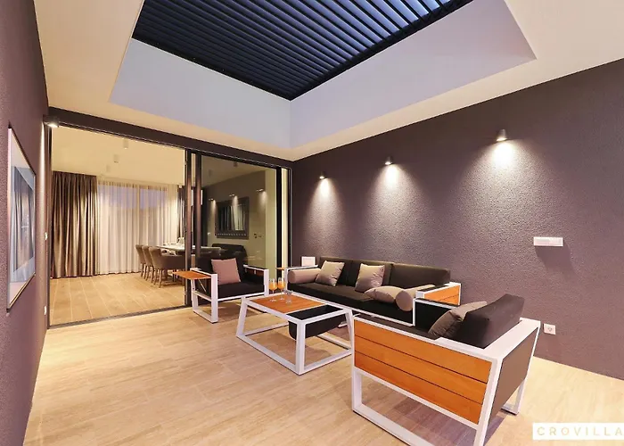 Beautiful In With Outdoor Swimming Pool And Wifi 빌라 Kraj (Zadar)