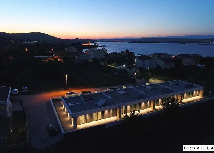 빌라 Beautiful In With Outdoor Swimming Pool And Wifi *