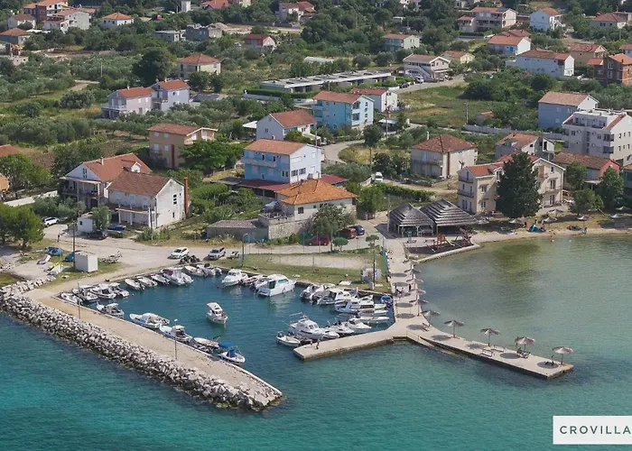 Beautiful In With Outdoor Swimming Pool And Wifi * Kraj (Zadar)