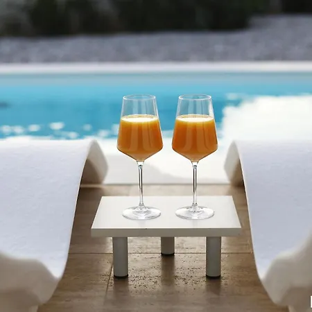 Vila Beautiful In With Outdoor Swimming Pool And Wifi