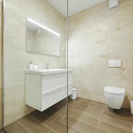 Beautiful In With Outdoor Swimming Pool And Wifi * Kraj (Zadar)